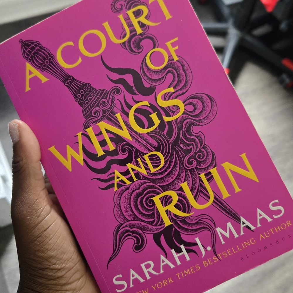 A Court of Wings and Ruin - Sarah J. Maas